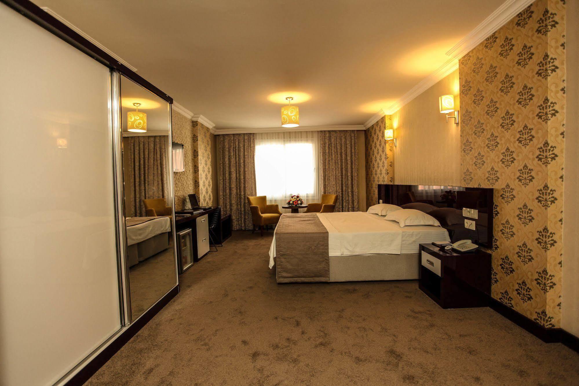 Grand Akcali Otel Iskenderun Luaran gambar